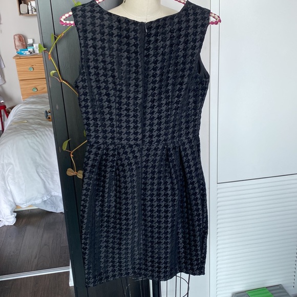 American Apparel Houndstooth Jacquard Dress - Picture 4 of 5